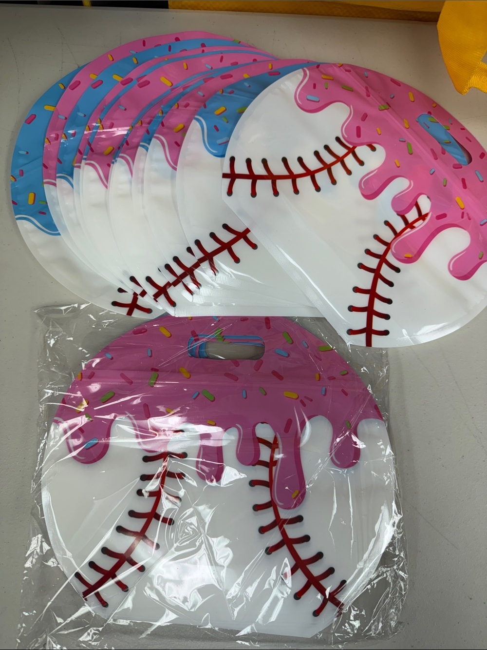 12 Pink Drip Baseball Party Bags 12 Blue Drip Baseball Party Bags 24 count new